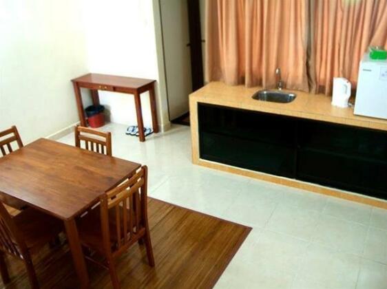 Putra Putri Lodge - Photo5