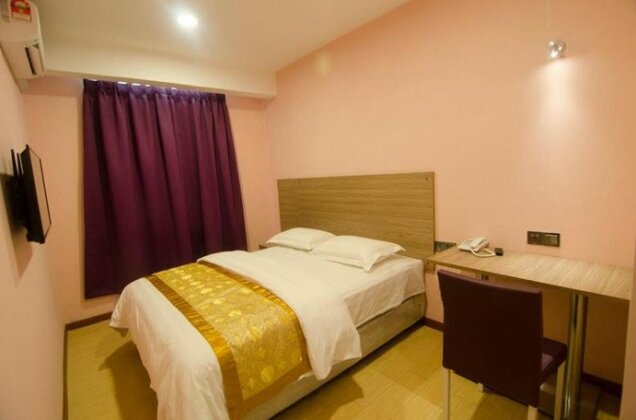 U Stay Hotel - Photo2