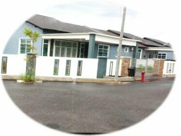 Azzinki Homestay