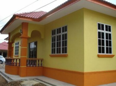 Farah Banglo Homestay Kemasik