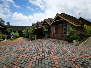 OYO 90038 Dalyla Inn Chalet