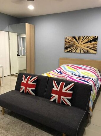 34 Studio@Trefoil Setia Alam - Photo4