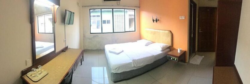 B Hotel - Photo3