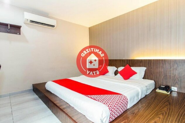 OYO 340 Comfort Hotel - Photo2