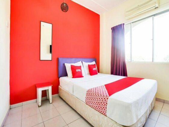 OYO 89615 T Family Hotel - Photo3