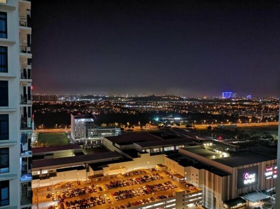 The Sky Deck @ Trefoil Setia Alam - Photo5