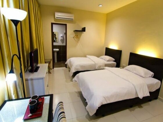 Melody Inn Hotel - Photo3
