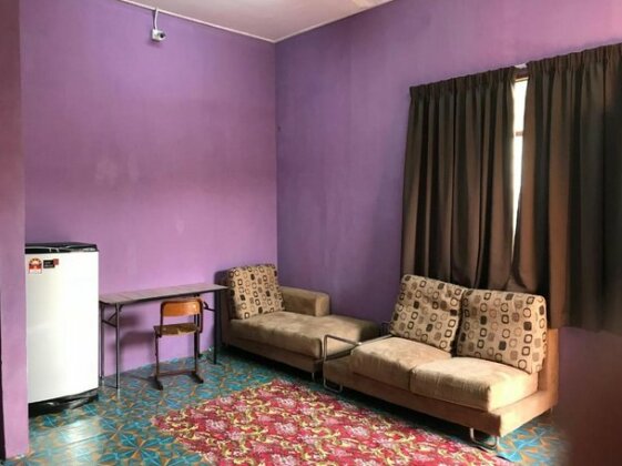 E R Budget Inn - Photo4