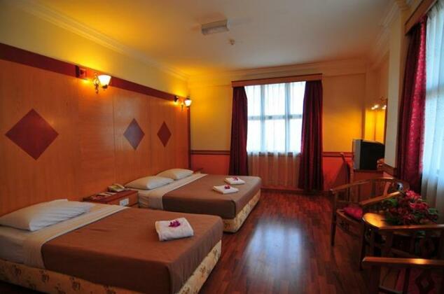 Flora Place Hotel - Photo4