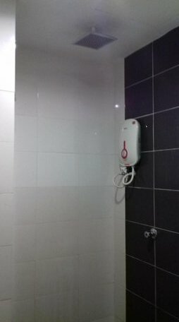 V Court - Photo3