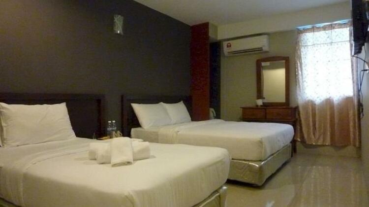3 Hotel Sadong Jaya - Photo2
