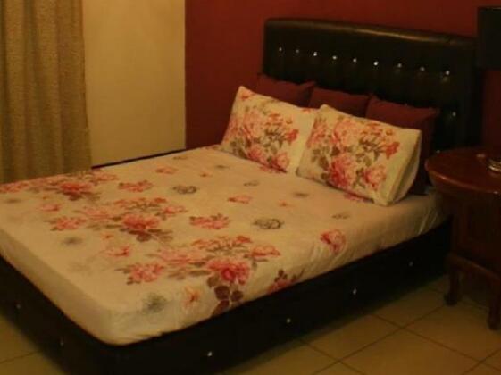 5 Bedrooms Residence - Photo2