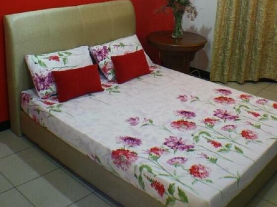 5 Bedrooms Residence - Photo3