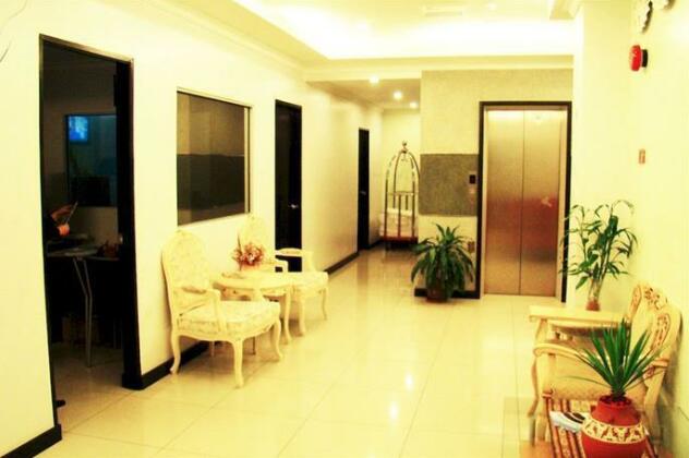 Adel Hotel - Photo4