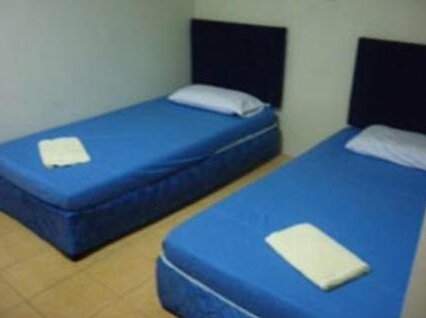 A&J Budget Hotel - Photo3