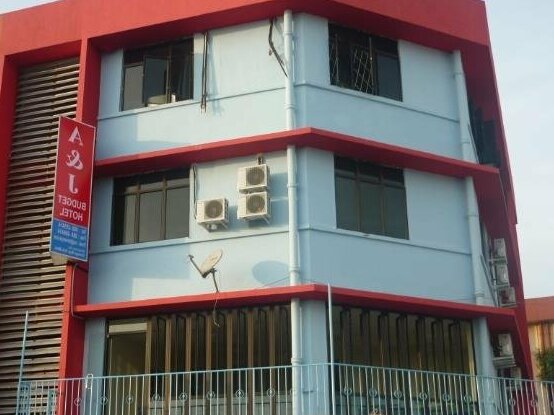 A&J Budget Hotel - Photo5