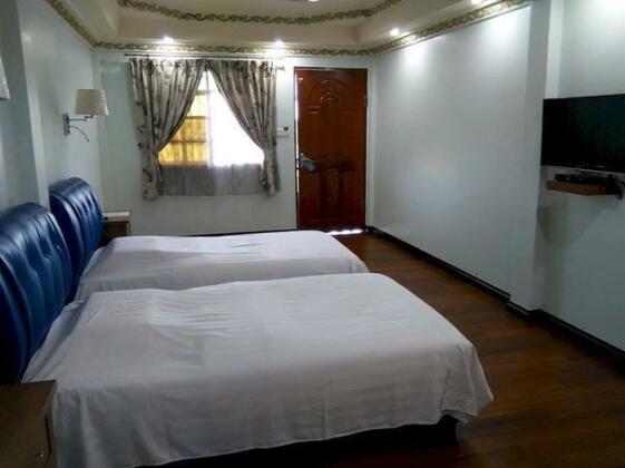 Ben & Roz Inn - Photo3