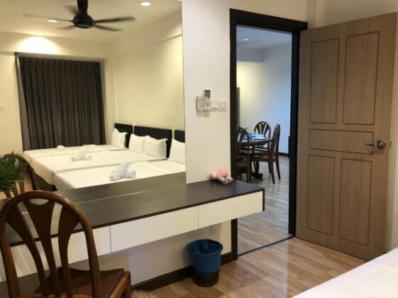 Colonnade Condominium @ Gavia Home for 10 pax - Photo5