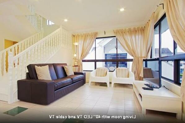 Duplex 3 bedroom and 3 bath Apartment - Photo2