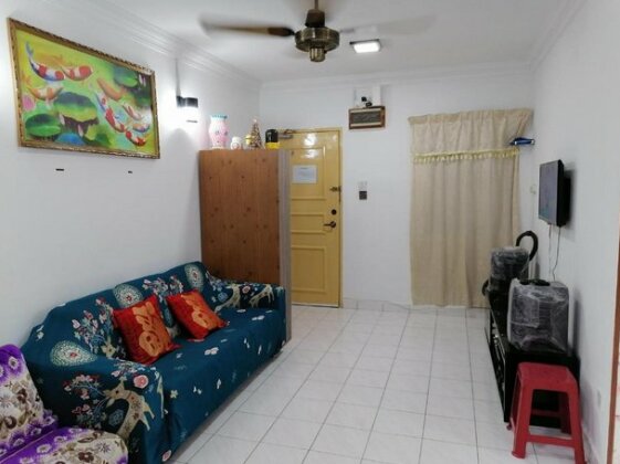 Elaine @ Home Stay - Photo2