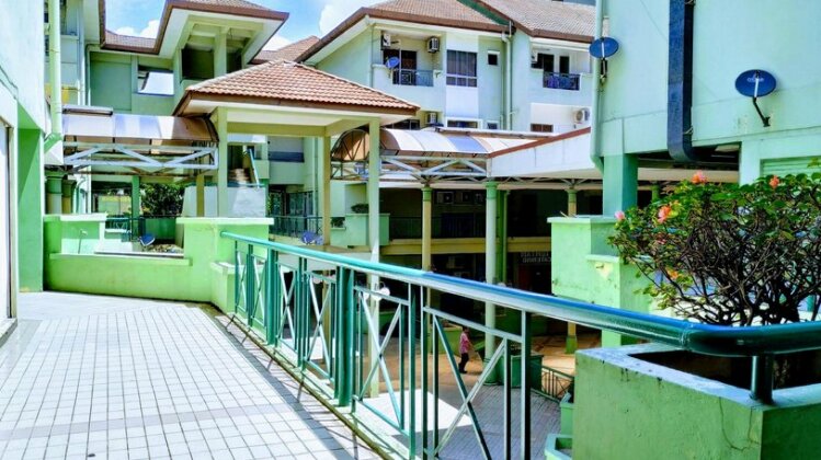 Get Inn Backpackers - Photo4