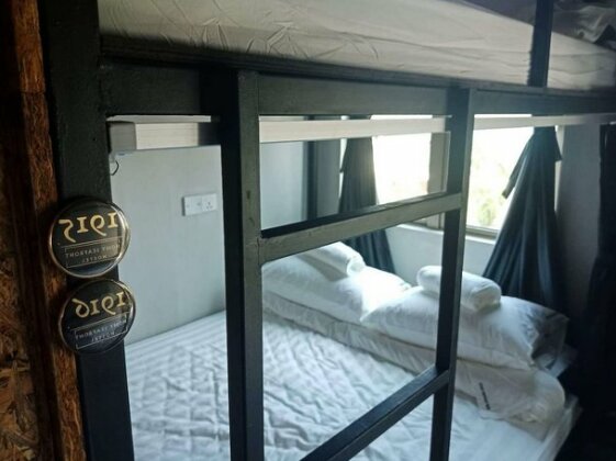 Homy Seafront Hostel - Photo4