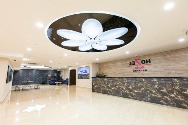 Hotel 7 Suria - Photo2