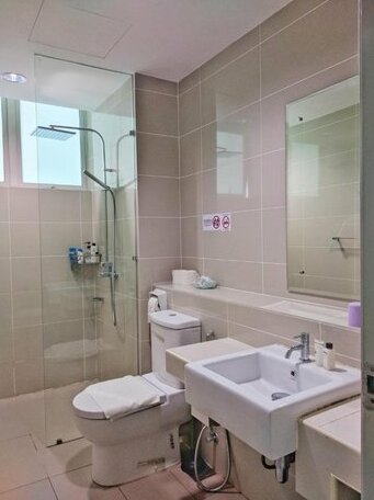 JC Suites @ Sutera Avenue - Photo4