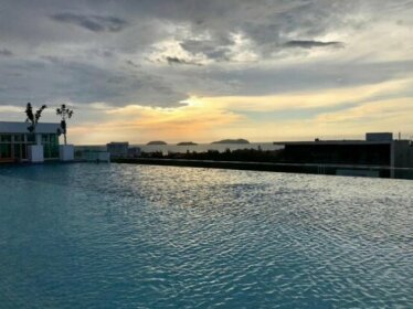 J&S Holiday Suites - Sutera Avenue x Rooftop Infinity Sunset Pool