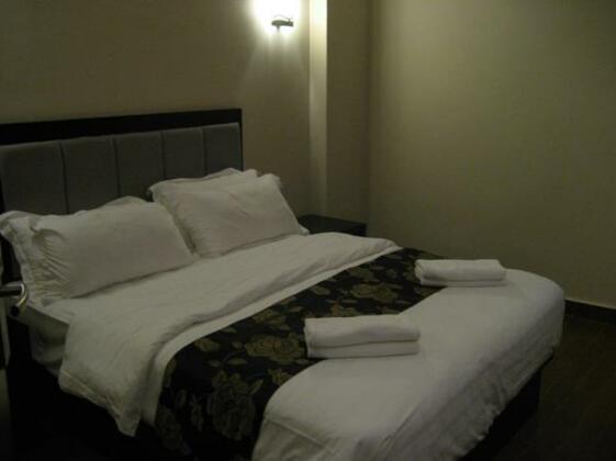 KK Waterfront Hotel - Photo3