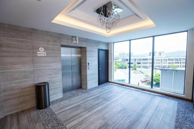 Lintas Platinum Hotel - Photo2