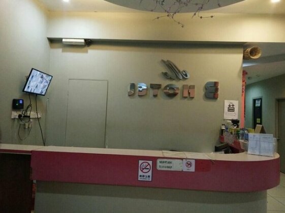 One Hotel Sadong Jaya - Photo3