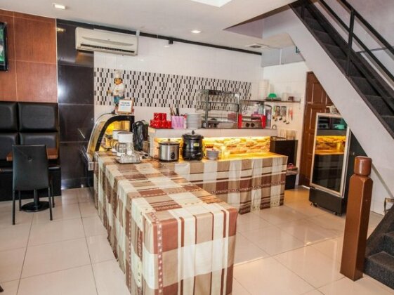 OYO 209 Yomi Hotel - Photo3