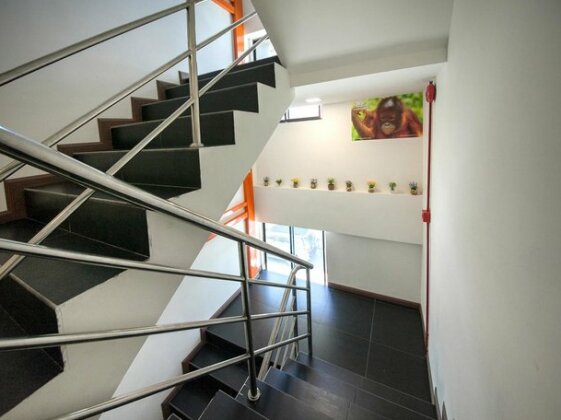 OYO 228 Basic Hotel - Photo3