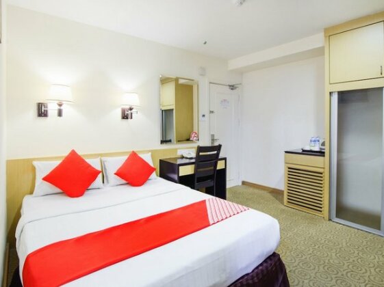 OYO 371 Grand Eastern Hotel - Photo2