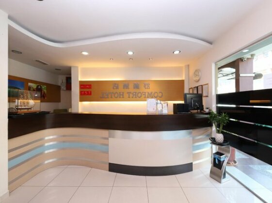 OYO 750 Comfort Hotel - Photo4