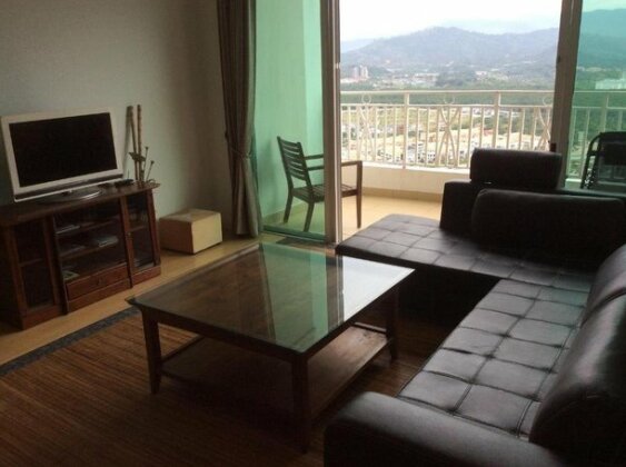 Penthouse Corner Special - Photo4