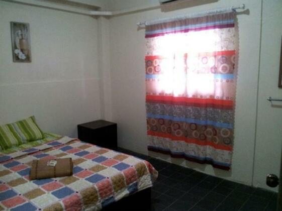 Red Palm Hostel - Photo3