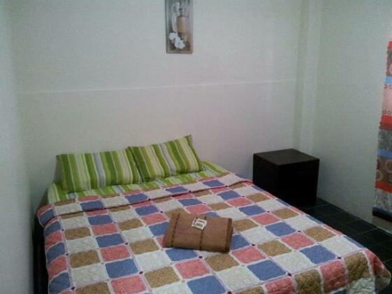 Red Palm Hostel - Photo4