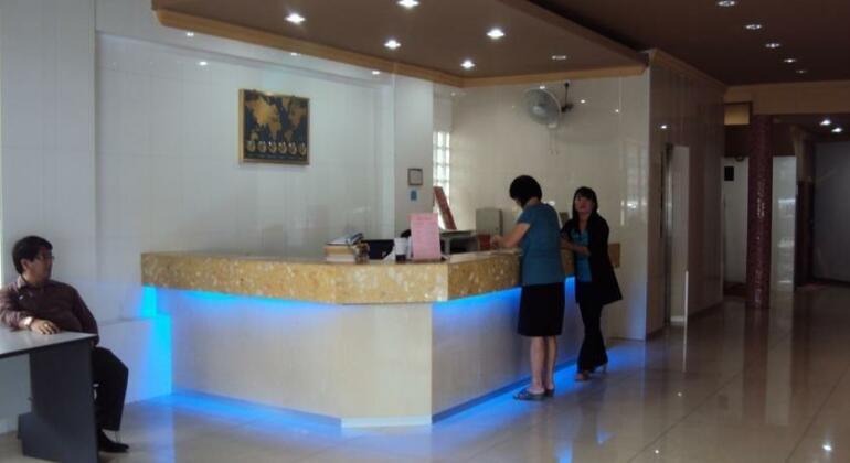 Ruby Hotel Kota Kinabalu - Photo2