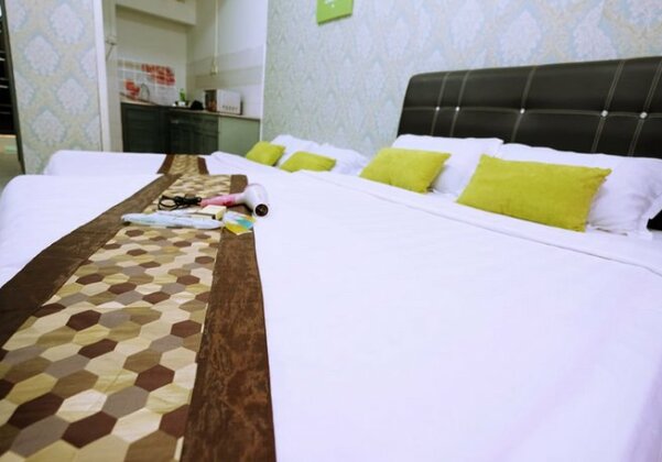 Studio Apartment @ KK City Center - Photo5