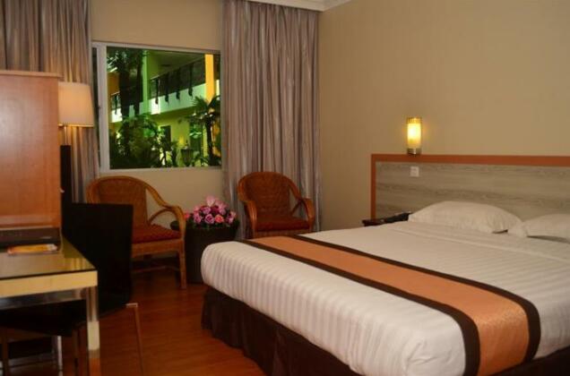 TD Plaza Hotel - Photo5