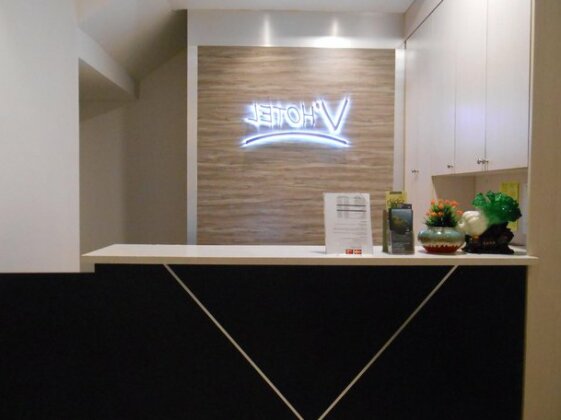 V Hotel Kota Kinabalu - Photo2