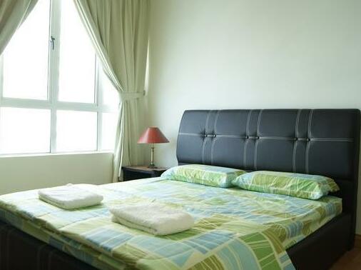 YYK 1Borneo Condominium - Photo4