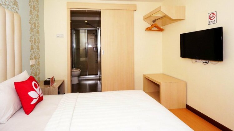 ZEN Rooms Near KK Waterfront - Photo2