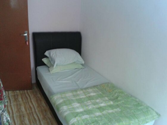 Homestay - Cempaka Homestay Bed and Breakfast - Photo3