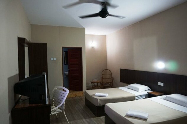 1 Baron Motel - Photo2