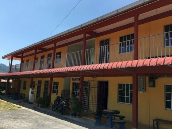 D'Lalang Inn
