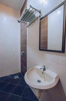 Regalia Inn & Spa - Photo4