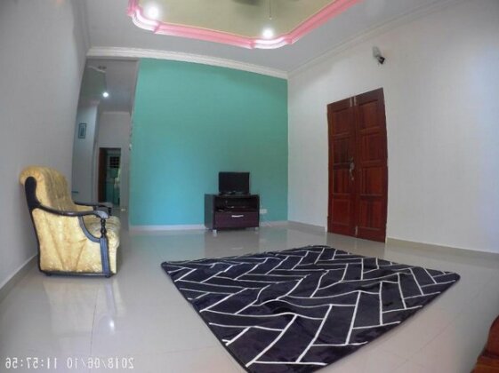 FBS Guesthouse Dungun - Photo5